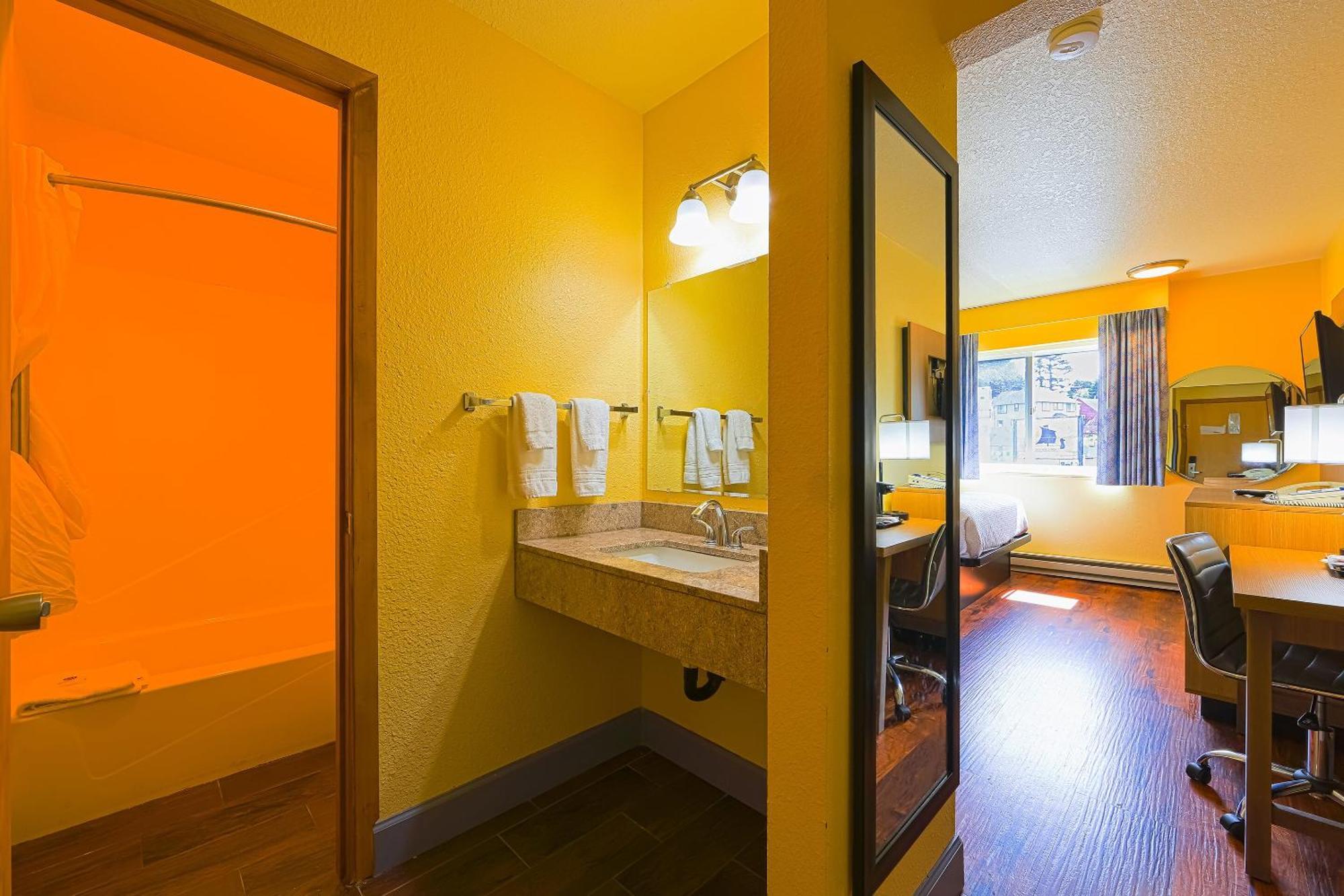 Coastal Inn By Oyo Lincoln City - Oregon Coast Hwy מראה חיצוני תמונה
