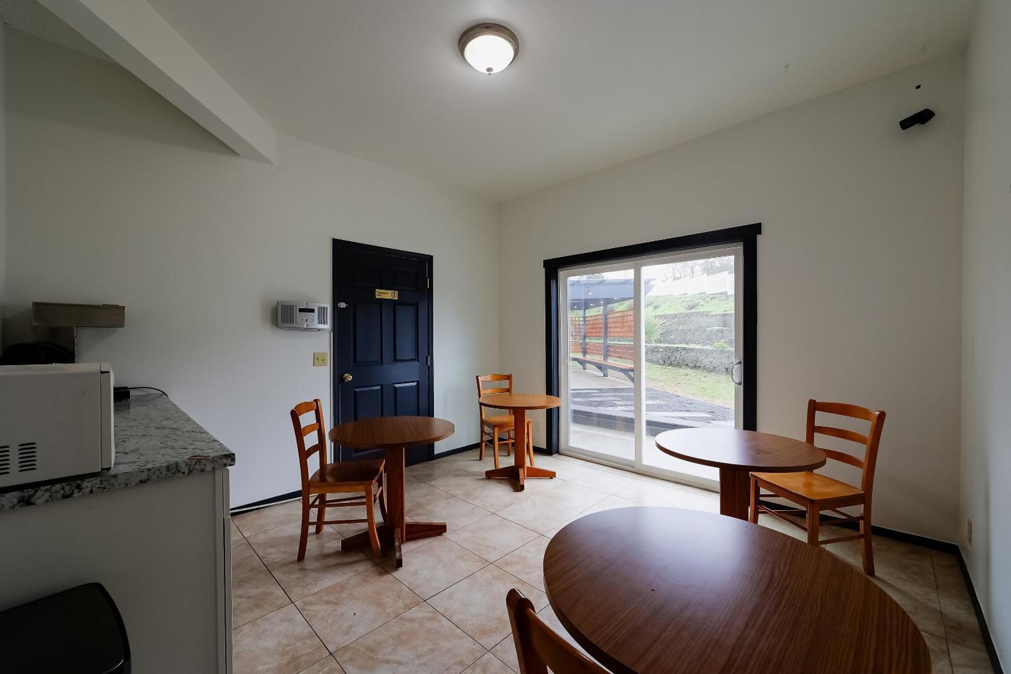 Coastal Inn By Oyo Lincoln City - Oregon Coast Hwy מראה חיצוני תמונה