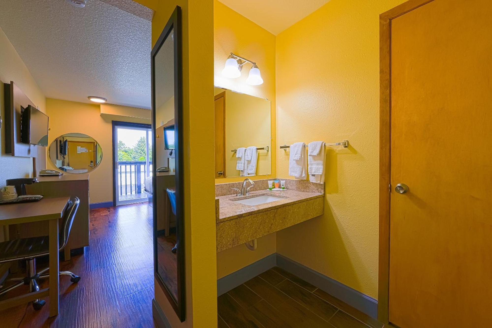 Coastal Inn By Oyo Lincoln City - Oregon Coast Hwy מראה חיצוני תמונה