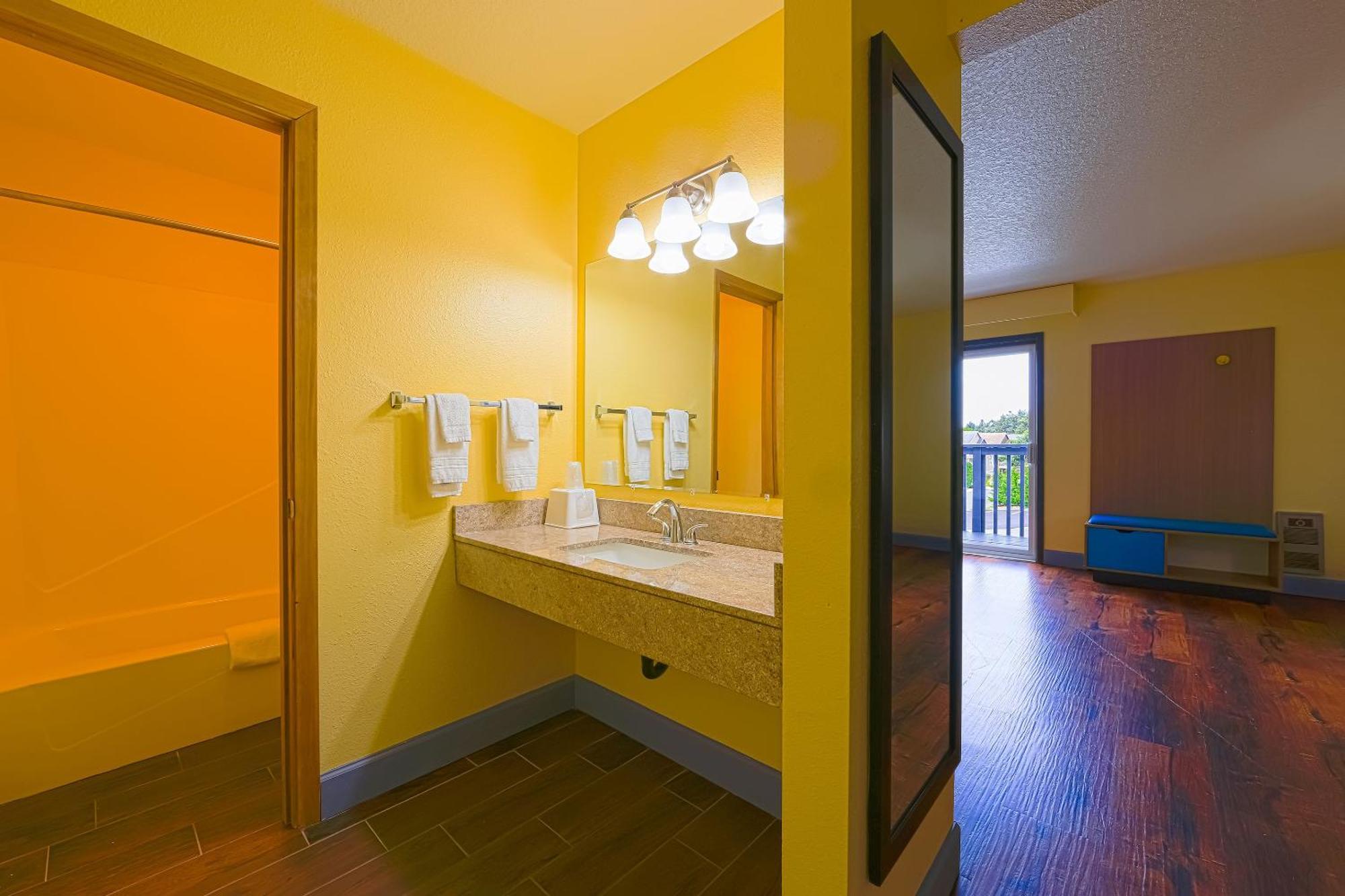 Coastal Inn By Oyo Lincoln City - Oregon Coast Hwy מראה חיצוני תמונה